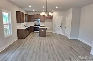 146 Kerr Walk Dr, Statesville, NC 28677 - Photo 5