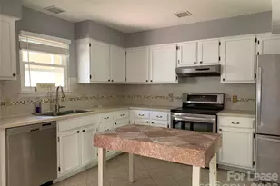 3282 Heathstead Place, Charlotte, NC 28210 - Photo 7