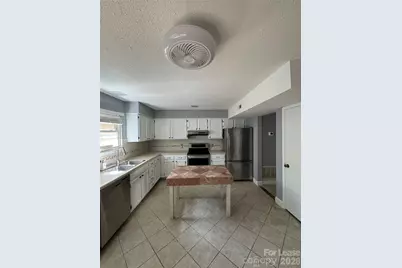 3282 Heathstead Place, Charlotte, NC 28210 - Photo 5
