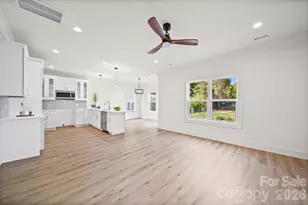 1701 Byrum St, Charlotte, NC 28216 - Photo 7