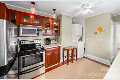80 W Chestnut Street, Asheville, NC 28801 - Photo 11