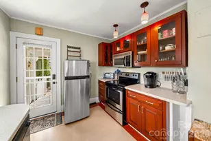 80 W Chestnut St, Asheville, NC 28801 - Photo 9