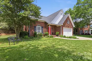 2800 Wingfield Pl, Charlotte, NC 28210 - Photo 1