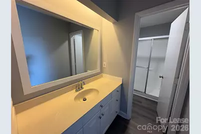 3600 Cobbleridge Drive, Charlotte, NC 28215 - Photo 9