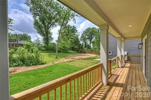 201 Coxe Ave, Charlotte, NC 28208 - Photo 23