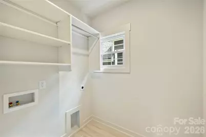 201 Coxe Avenue, Charlotte, NC 28208 - Photo 21