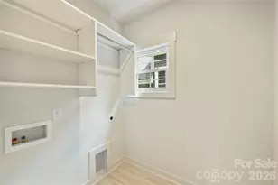201 Coxe Ave, Charlotte, NC 28208 - Photo 21