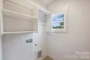 201 Coxe Ave, Charlotte, NC 28208 - Photo 17