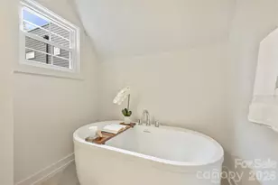201 Coxe Ave, Charlotte, NC 28208 - Photo 13