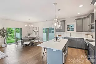 201 Coxe Ave, Charlotte, NC 28208 - Photo 7