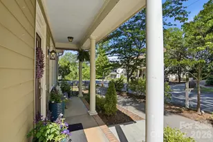 534 Spring St, Davidson, NC 28036 - Photo 5