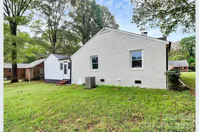 5726 Oak Drive, Charlotte, NC 28216 - Photo 31