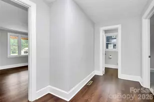 5726 Oak Dr, Charlotte, NC 28216 - Photo 21