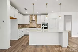 2730 Peak Ct, Belmont, NC 28012 - Photo 9