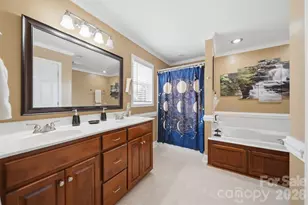3422 North Bay Dr, Granite Falls, NC 28630 - Photo 7