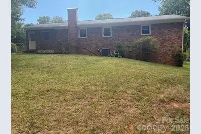 242 Edgewood Circle #3, Morganton, NC 28655 - Photo 3