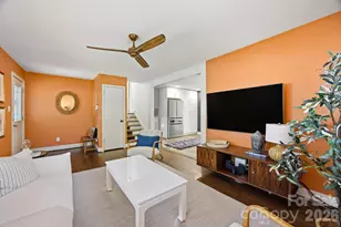 1941 Bentley Pl, Charlotte, NC 28205 - Photo 5