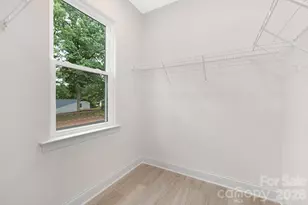 6637 Terry Ln, Charlotte, NC 28215 - Photo 19