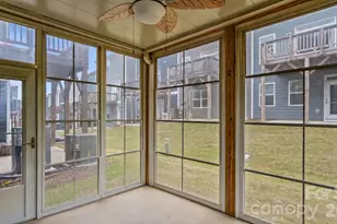 10406 Glenmere Crk Cir, Charlotte, NC 28262 - Photo 13