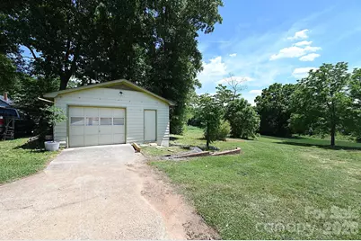 902 E Boyd Street, Maiden, NC 28650 - Photo 25