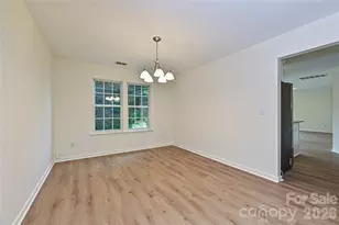 9820 Aaronda Ct, Charlotte, NC 28213 - Photo 7