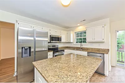 9820 Aaronda Court, Charlotte, NC 28213 - Photo 17