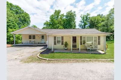 102 Lanier Street, Mount Holly, NC 28120 - Photo 1