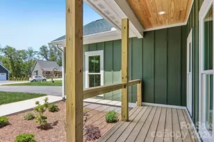 36 Haywood Xing Dr, Hendersonville, NC 28791 - Photo 7