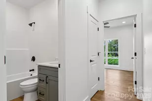 36 Haywood Xing Dr, Hendersonville, NC 28791 - Photo 31