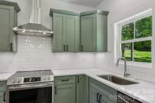 36 Haywood Xing Dr, Hendersonville, NC 28791 - Photo 19