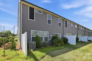 23006 Clarabelle Dr, Charlotte, NC 28273 - Photo 31