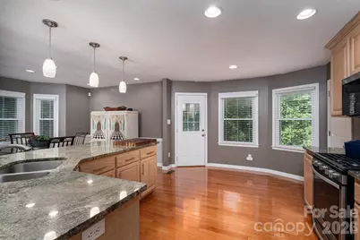 6097 Tuckborough Road, Hickory, NC 28602 - Photo 15