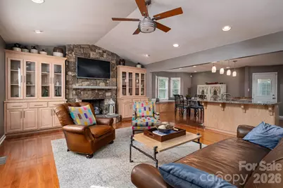 6097 Tuckborough Road, Hickory, NC 28602 - Photo 7