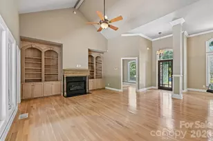 304 Catawba Crest Ln, Clover, SC 29710 - Photo 5