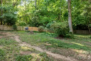 2120 40th Ave Ct NE, Hickory, NC 28601 - Photo 25
