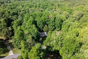 2120 40th Ave Ct NE, Hickory, NC 28601 - Photo 33