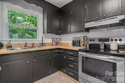 2120 40th Avenue Court NE, Hickory, NC 28601 - Photo 13