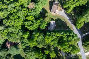 2120 40th Ave Ct NE, Hickory, NC 28601 - Photo 29