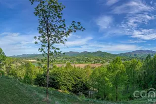 345 Moorehill Dr, Waynesville, NC 28786 - Photo 3