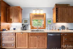 345 Moorehill Dr, Waynesville, NC 28786 - Photo 9