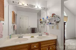 5215 Club View Dr, Concord, NC 28025 - Photo 11