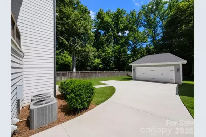 3015 Commonwealth Avenue, Charlotte, NC 28205 - Photo 31