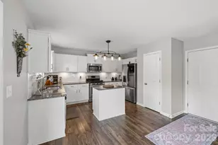 2812 Westbury Ct, Dallas, NC 28034 - Photo 11