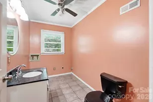 2600 Providence Dr, Gastonia, NC 28052 - Photo 37