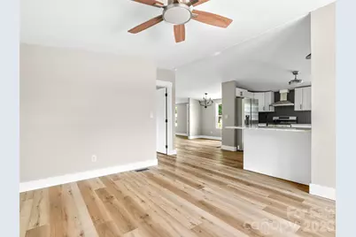 448 Riverwind Drive, Hendersonville, NC 28739 - Photo 5