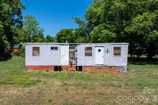 116 E 13th St, Newton, NC 28658 - Photo 1