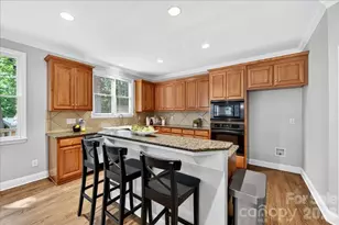 6410 Latta Springs Cir, Huntersville, NC 28078 - Photo 17