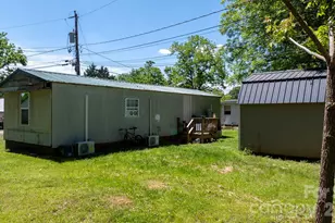 120 E 13th St, Newton, NC 28658 - Photo 3