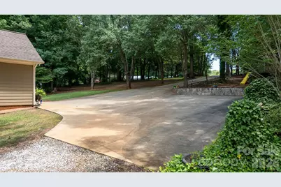 4093 Fairview Drive, Maiden, NC 28650 - Photo 31