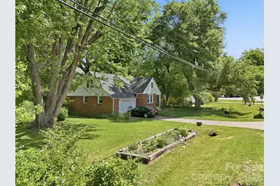 215 Old US 70 Highway E, Black Mountain, NC 28711 - Photo 3
